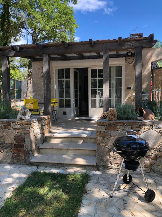 Dependance Individuelle Apartamento Nans-les-Pins Exterior foto